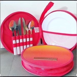 🦋 NWOT MALIBU LOVER’S PICNIC SET
